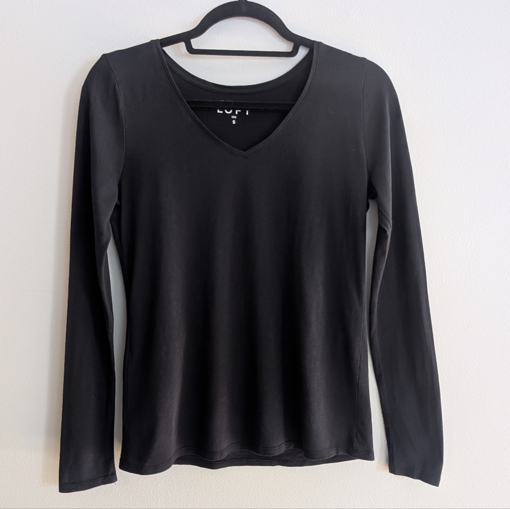 Women's Loft Long Sleeve V-neck Fitted Top Black Small